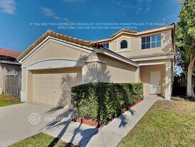 10621 SW 14th Ct in Davie, FL - Building Photo