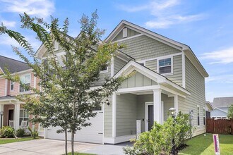 534 Alderly Dr in Moncks Corner, SC - Building Photo - Building Photo