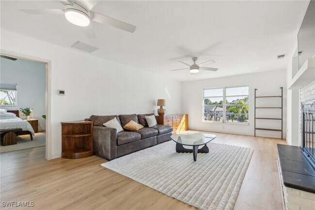 property at 1182 Betmar Blvd