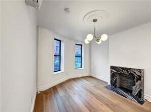 249 11th St in Brooklyn, NY - Building Photo - Building Photo