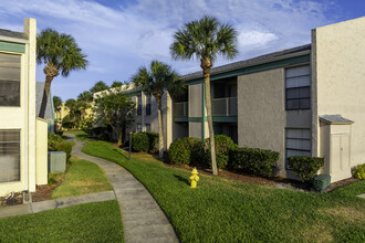 Eagle Nest Condominiums in Melbourne, FL - Building Photo - Building Photo