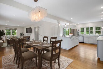 19 Sherwood Dr in Westport, CT - Building Photo - Building Photo