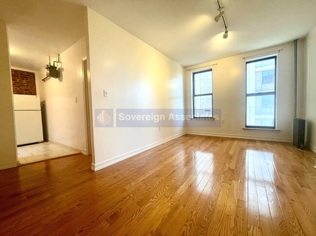 property at 112 Haven Ave