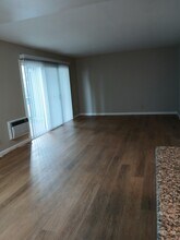 1036 Oak Grove Rd, Unit 33 in Concord, CA - Building Photo - Building Photo