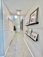 154 Argyll Dr in Spring Hill, FL - Building Photo - Building Photo