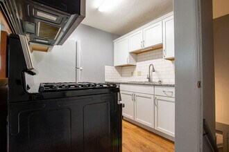 62-63 Country Club Rd in Ralston, NE - Building Photo - Building Photo