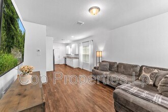 7127 Mesa Cliffs in Converse, TX - Building Photo - Building Photo