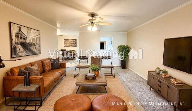 property at 517 N Brentwood Ave