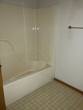588 NW Buddy Ln in Grants Pass, OR - Building Photo - Building Photo