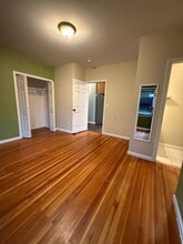 371 Broad St in New Britain, CT - Building Photo - Building Photo