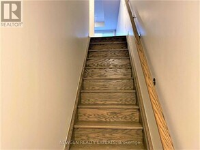 153-153 William Duncan Rd in Toronto, ON - Building Photo - Building Photo