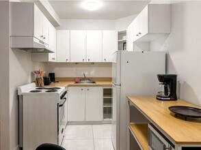 720-720 Av. Marin in Montréal, QC - Building Photo - Building Photo
