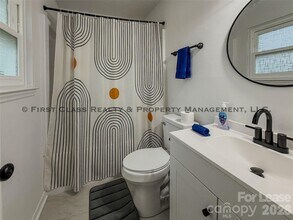 5819 Woodrock Ct in Charlotte, NC - Building Photo - Building Photo