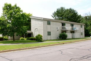 950 Dutchman Dr Apartments