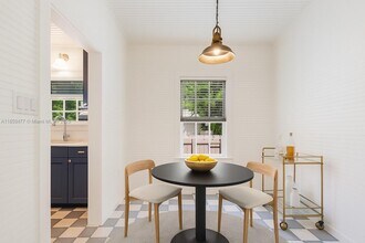 3822 Oak Ave in Miami, FL - Building Photo - Building Photo