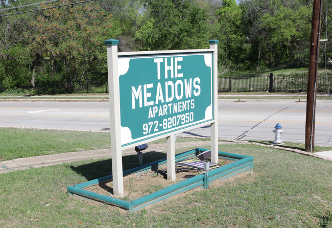 Meadows Apartments in Carrollton, TX - Building Photo - Building Photo