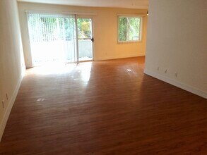 4540 Natick in Sherman Oaks, CA - Building Photo - Building Photo