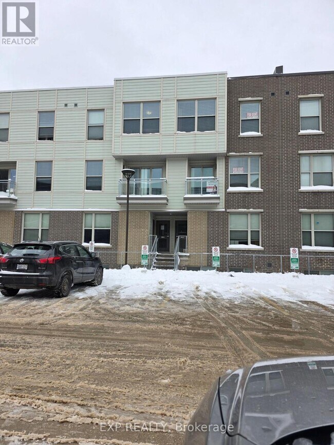 62 Balsam St in Waterloo, ON - Building Photo - Building Photo