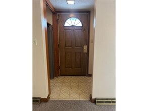 805 4th Ave SE in Waseca, MN - Building Photo - Building Photo