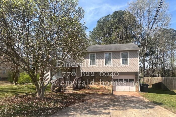 938 Country Oaks Ct in Lawrenceville, GA - Building Photo