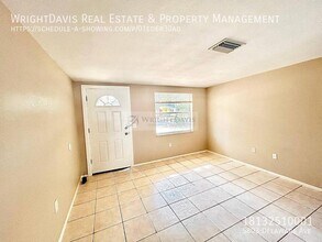 5803 Delaware Ave in New Port Richey, FL - Foto de edificio - Building Photo