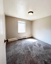 Knollcrest in Mankato, MN - Building Photo - Building Photo