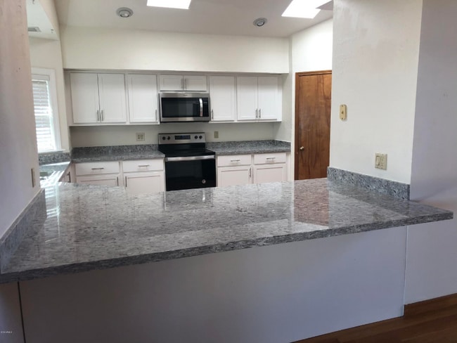6445 E Wildcat Dr in Cave Creek, AZ - Building Photo - Building Photo