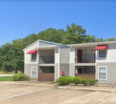 The Trails Apartments in Lufkin, TX - Building Photo