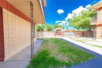 Titanic Apartments in El Paso, TX - Building Photo - Other