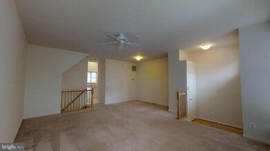 2503 James Monroe Cir in Herndon, VA - Building Photo - Building Photo