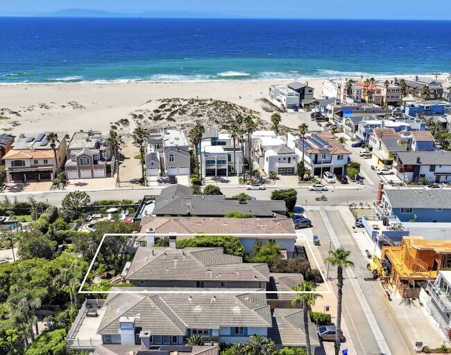 5032 Amalfi Way in Oxnard, CA - Building Photo - Building Photo