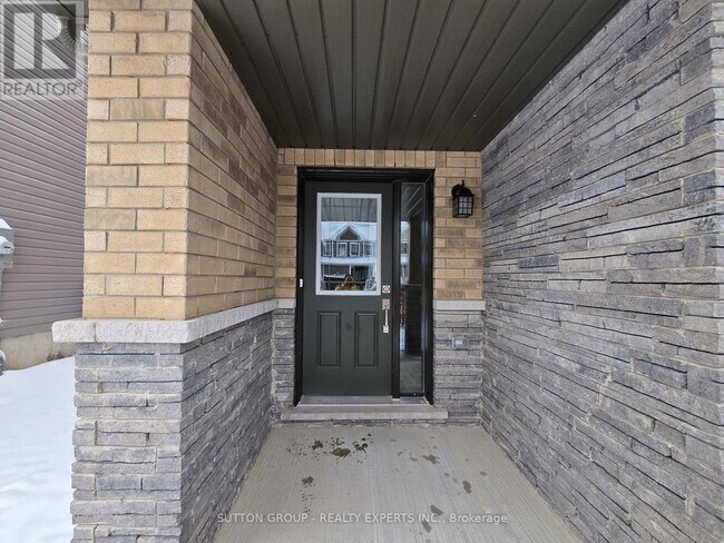 11 Greig St in Brantford, ON - Building Photo - Building Photo