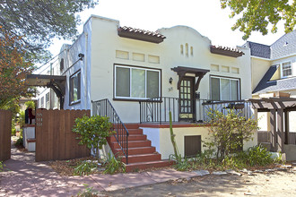 511-517 California Dr in Burlingame, CA - Building Photo - Building Photo