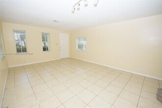 174 NE 32nd Terrace, Unit 2301-APT 355 in Homestead, FL - Building Photo - Building Photo