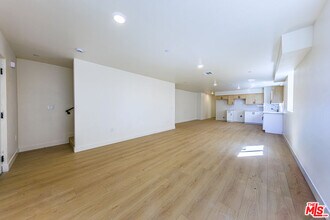 1640 Murchison St in Los Angeles, CA - Building Photo - Building Photo