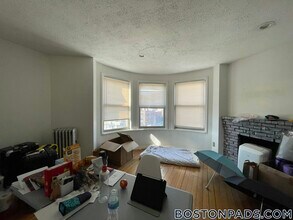 879 Beacon St in Boston, MA - Foto de edificio - Building Photo