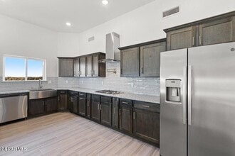 3645 Bob Snead Dr in El Paso, TX - Building Photo - Building Photo