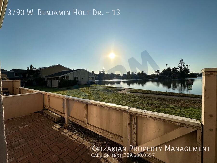3790 W Benjamin Holt Dr in Stockton, CA - Building Photo