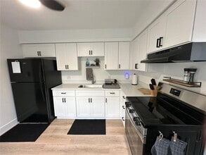 7914 43rd Ave W in Bradenton, FL - Building Photo - Building Photo