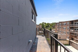 6622 S University Ave, Unit 3 in Chicago, IL - Foto de edificio - Building Photo