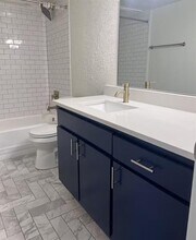 2211 S Vernon Ave in Dallas, TX - Building Photo - Building Photo
