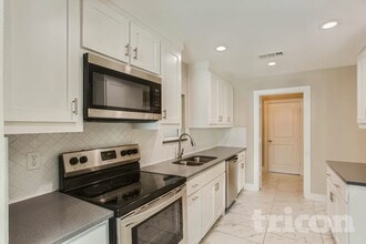 1723 Shaw St in Dallas, TX - Foto de edificio - Building Photo