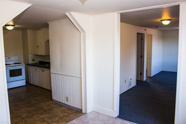 401 N 5th Ave-Unit -Apt 2 in Yakima, WA - Building Photo - Building Photo