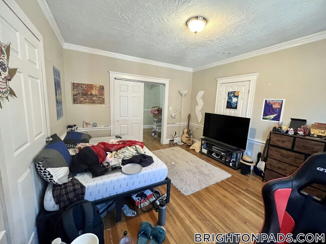 30 Hatherly Rd in Boston, MA - Building Photo - Building Photo