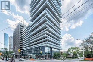 57 St Joseph St in Toronto, ON - Building Photo