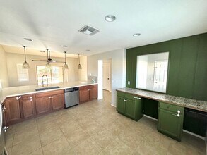 250 N 102nd Pl in Mesa, AZ - Building Photo - Building Photo