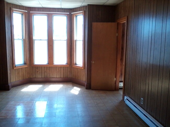 96 Bennington St, Unit 2