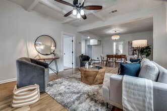 620 S Winnetka Ave in Dallas, TX - Building Photo - Building Photo