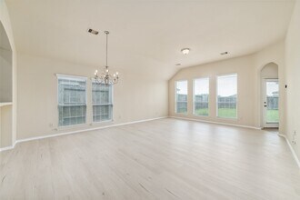 3 Garden Grove Dr in Manvel, TX - Building Photo - Building Photo