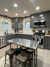 1633 Cherry Ave in Charlottesville, VA - Building Photo - Building Photo